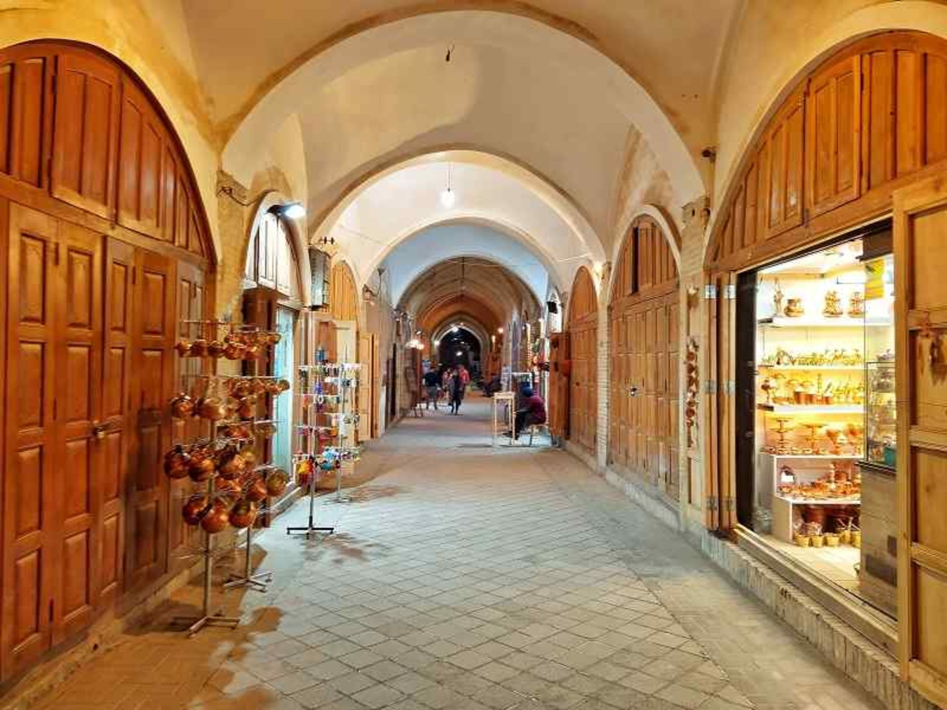 بازار اطراف مسجد جامع یزد؛ منبع عکس: گوگل مپ؛ عکاس: محمدرضا باغی