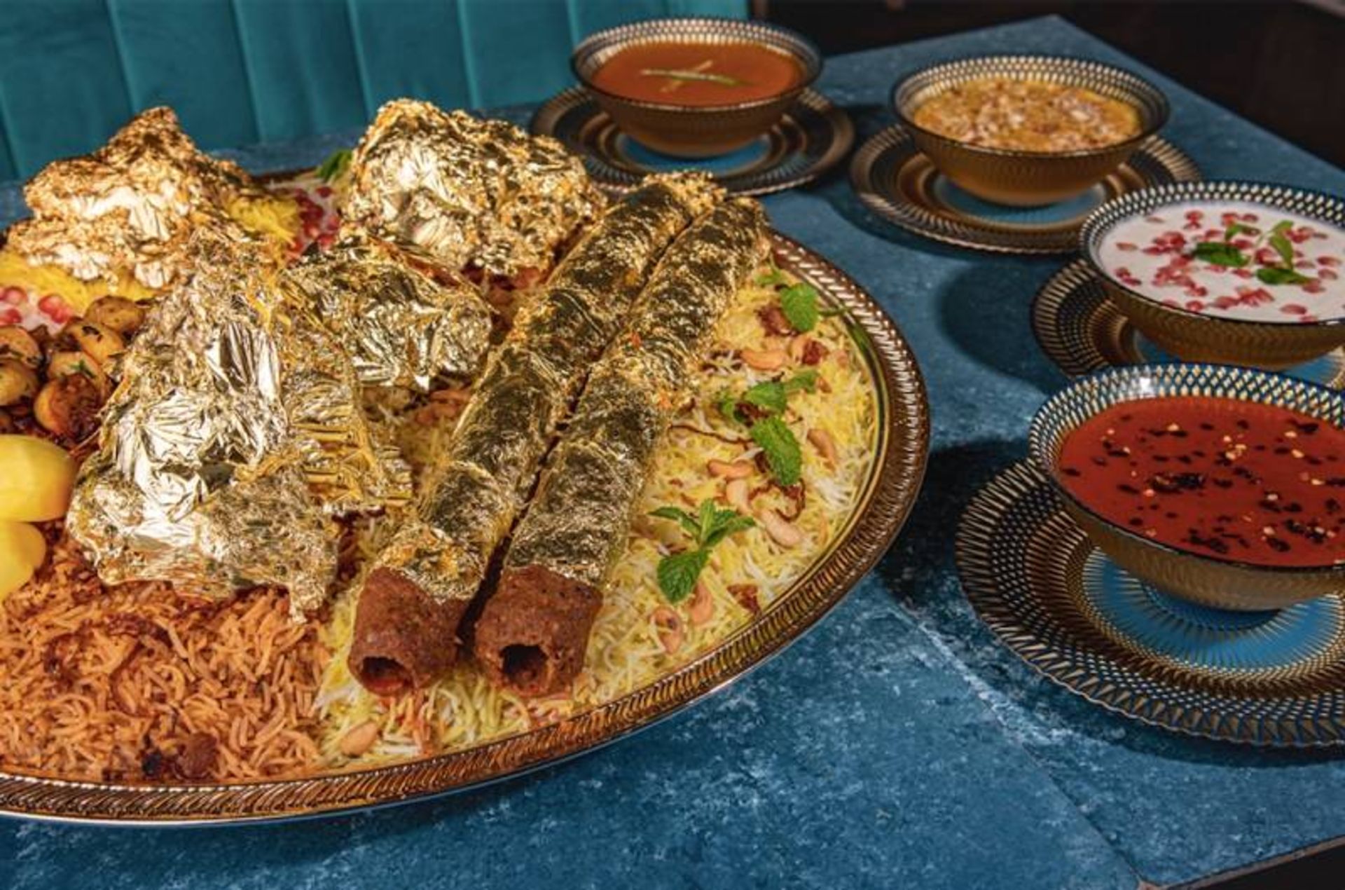 گران ترین غذای دبی با ورقه طلا ؛ منبع عکس: وب سایت Hype-communications.com. عکاس: نامشخص