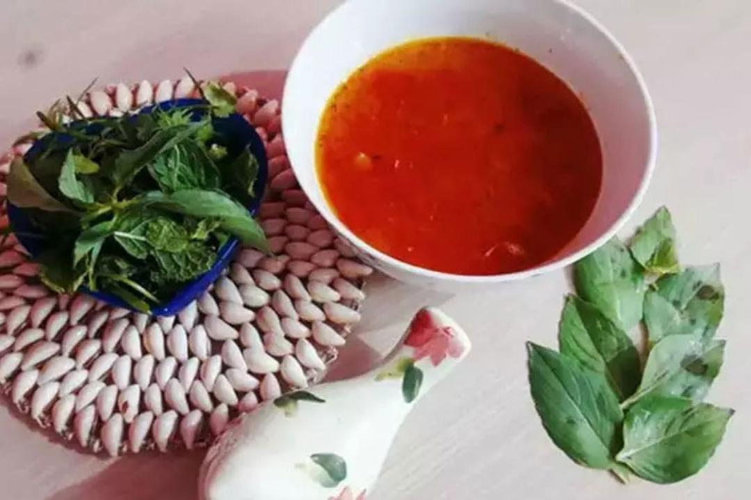 آبگوشت با سبزی خوردن