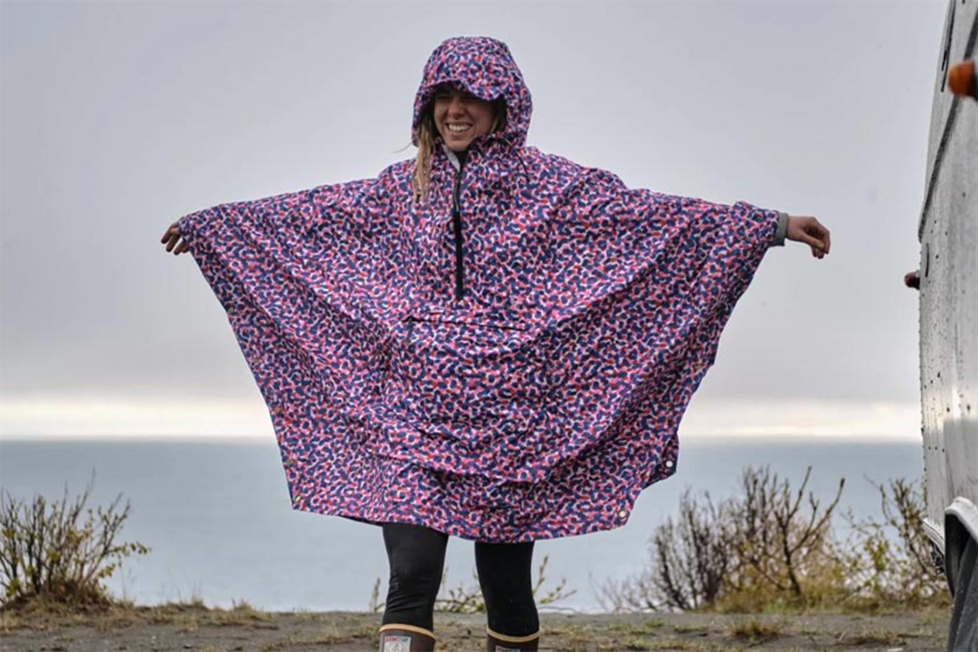 پانچو کوهنوردی چیست و چه کاربردی دارد؟