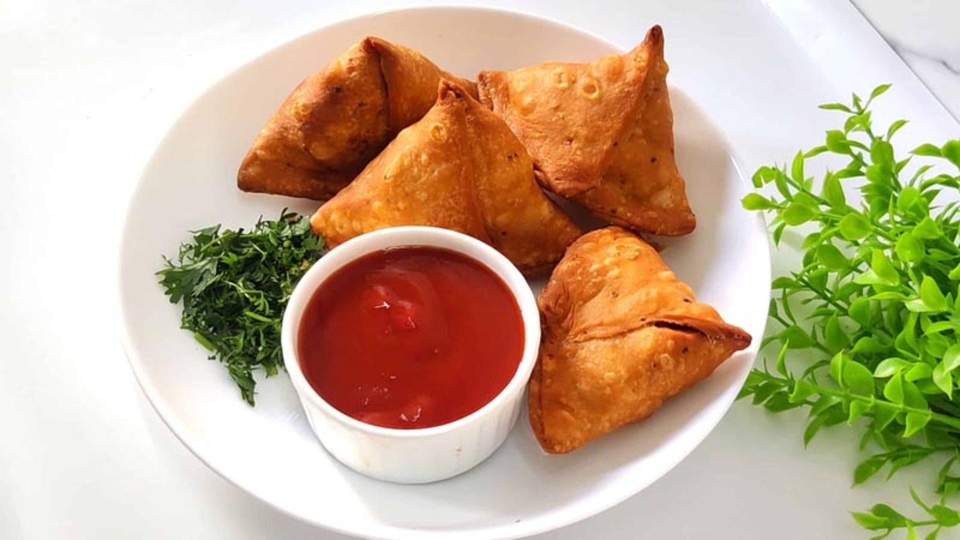 سمبوسه هندی؛ منبع عکس: paattiskitchen؛ نام عکاس: نامشخص