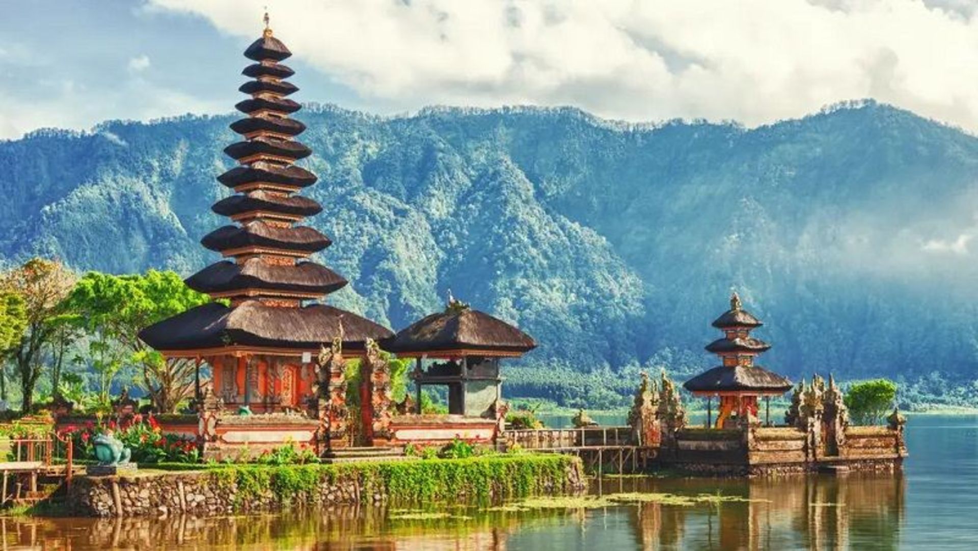 طبیعت بالی در پاییز؛ منبع عکس: وب سایت toursontheweb.nl. عکاس: نامشخص