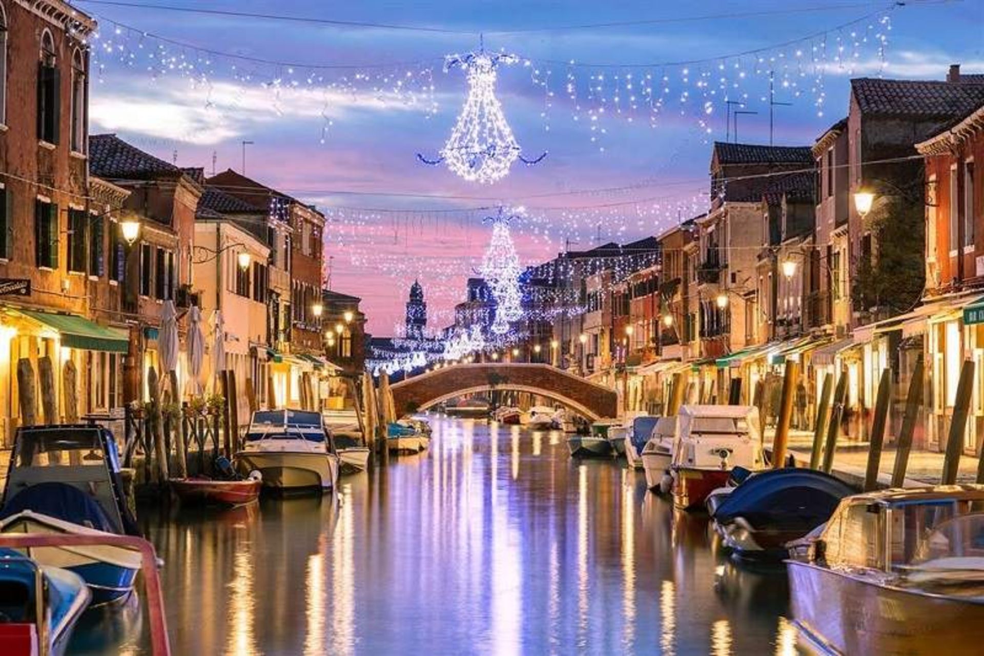 تزیینات کریسمس در ونیز؛ منبع عکس وب سایتeTravel . عکاس نامشخص