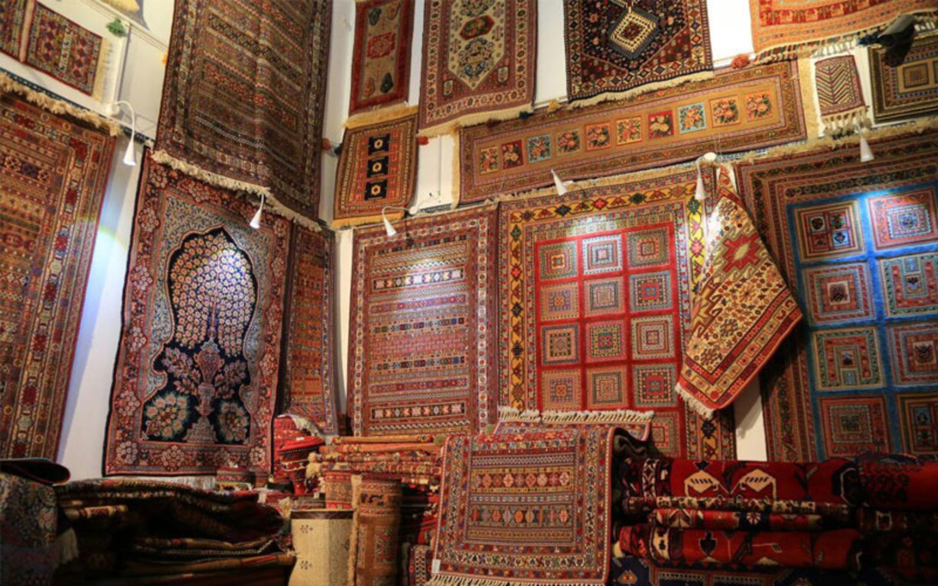 گلیم شیریکی پیچ؛ منبع عکس: سایت thecarpetplus.ir. عکاس: نامشخص