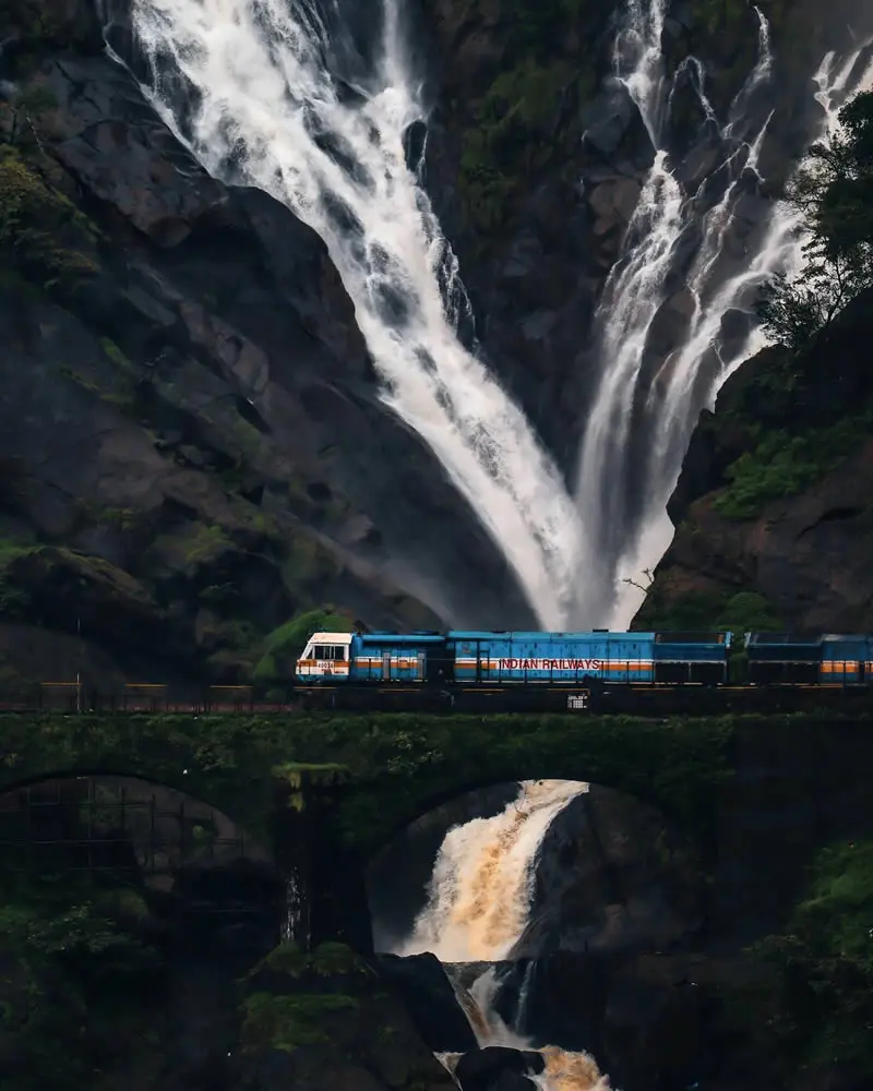 آبشار دودهساگار (Dudhsagar Falls) در هند