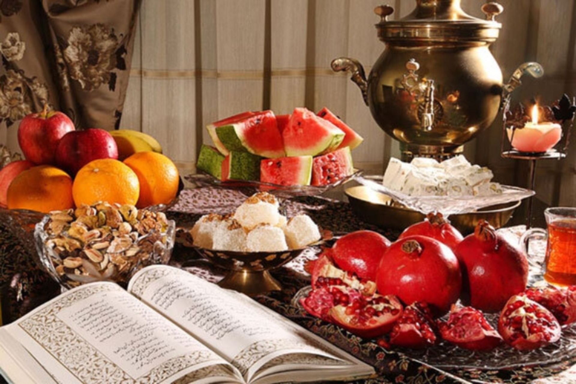 شب یلدا در اصفهان؛ منبع عکس: سایت hamshahrionline.ir. عکاس: نامشخص