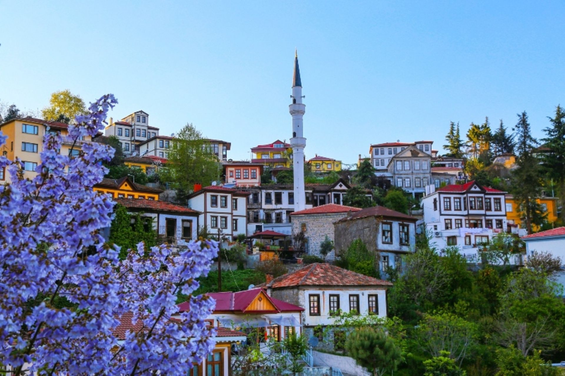فصل بهار ترابزون؛ منبع عکس: سایت travelguide.net. عکاس: نامشخص