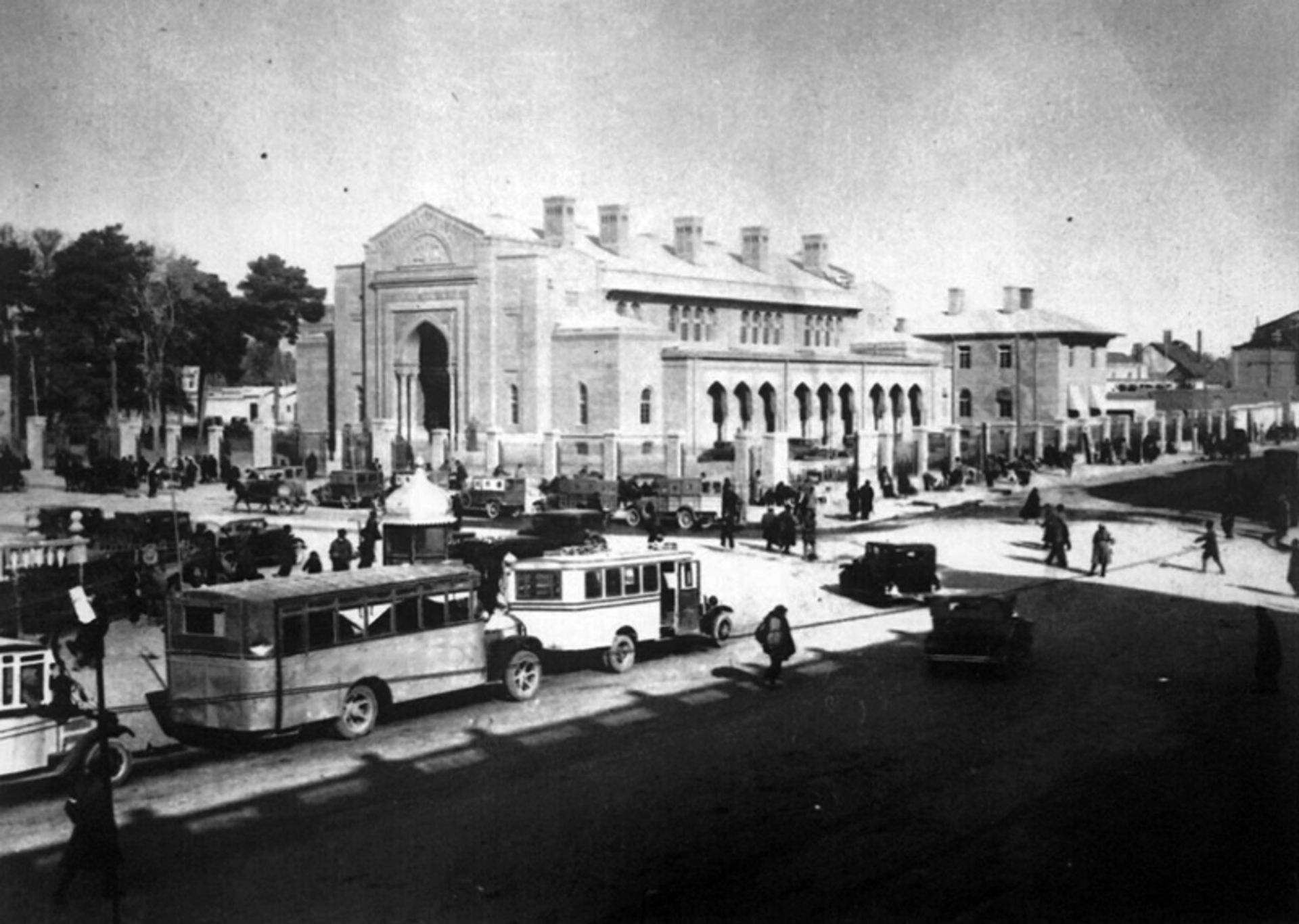 میدان توپخانه تهران