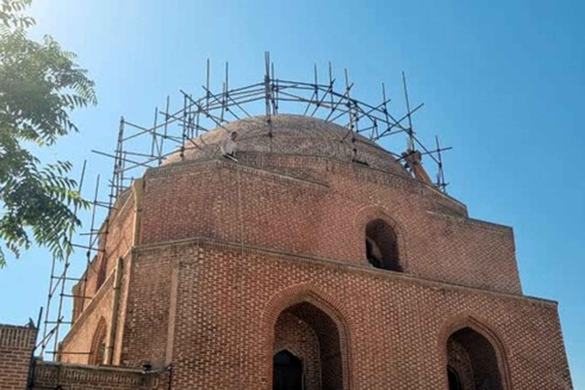 مرمت گنبدخانه مسجد جامع ارومیه