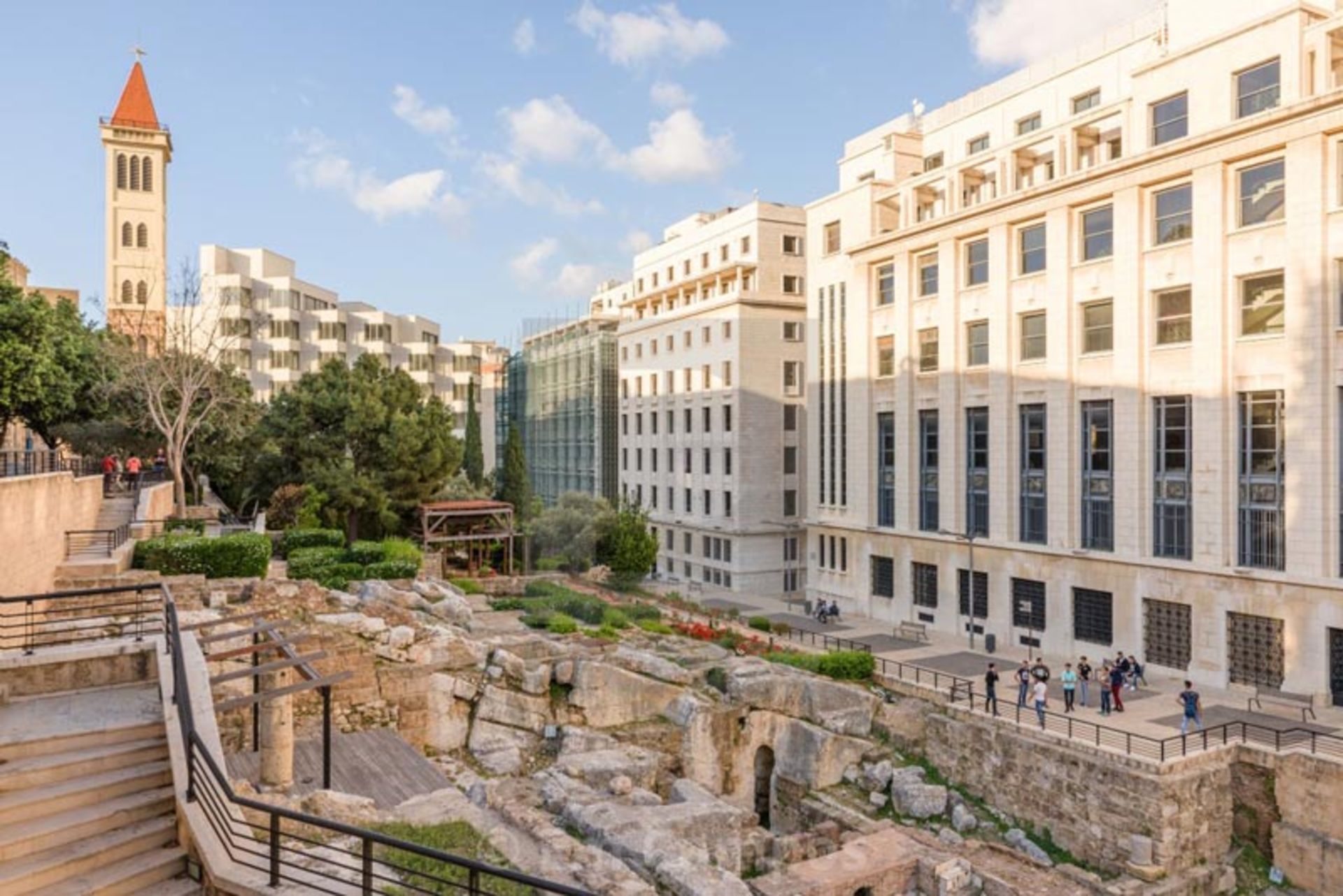 رپورتاژ دیدن حمام های رومی بیروت روح از بدنتان جدا میکند!