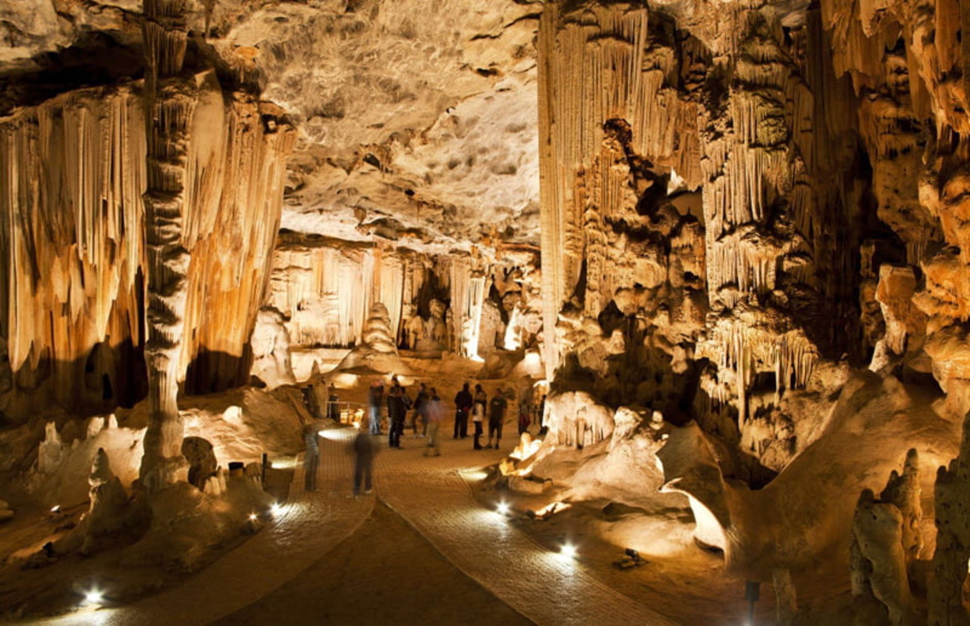 غارهای کانگو (Cango Caves) در آفریقای جنوبی