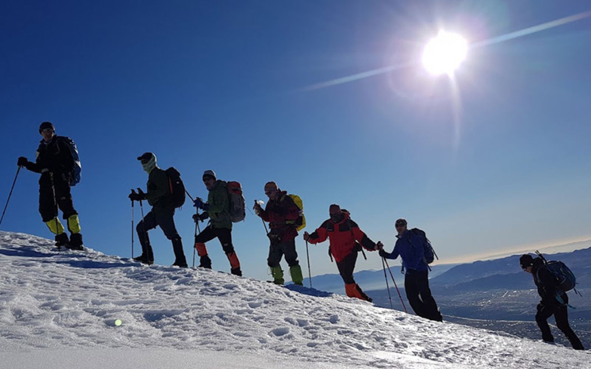 کوهنوردی در کلکچال، منبع عکس: گوگل مپ، عکاس: مجتبی بختیاری