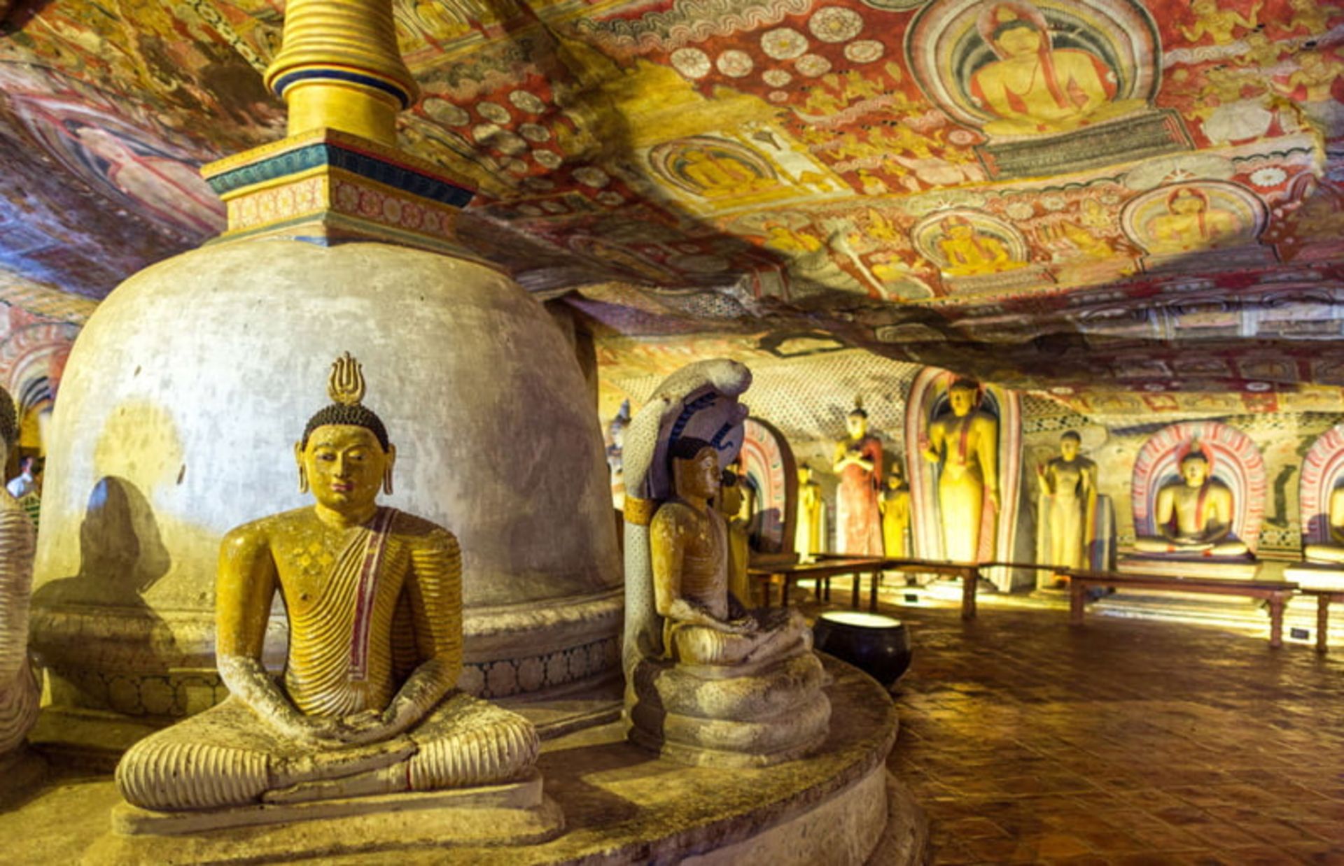 معبد غار دامبولا (Golden Temple of Dambulla) در سریلانکا