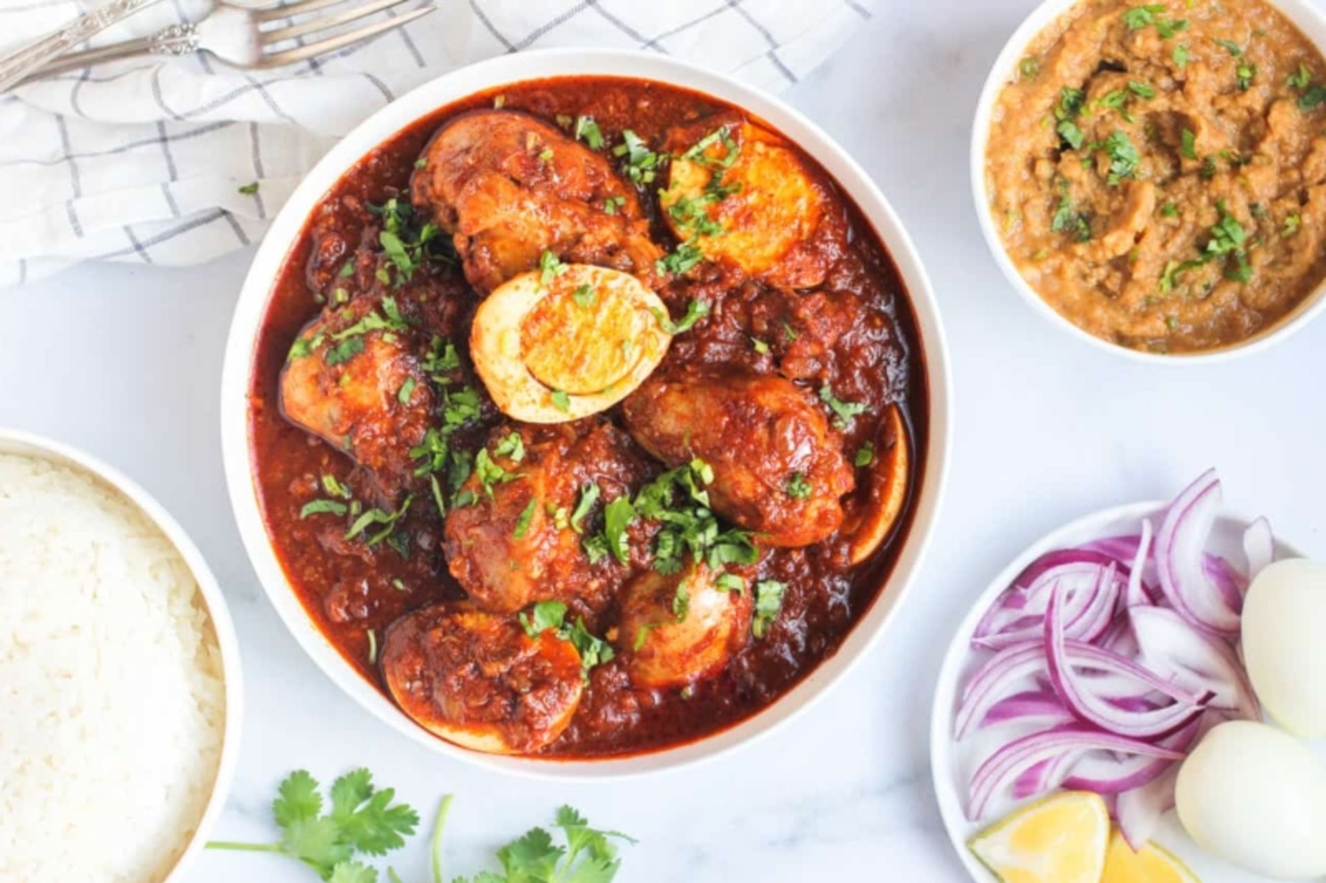 روستر دورو وات در اتیوپی؛ منبع عکس: سایت ministryofcurry.com. عکاس: نامشخص