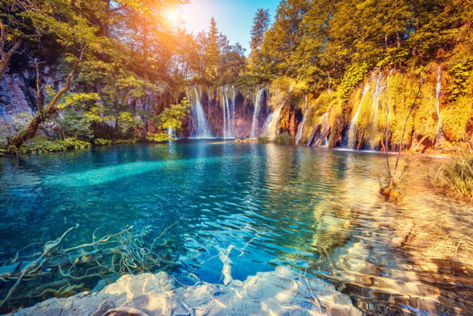 آبشار پلیتویک (Plitvice Falls) در کرواسی