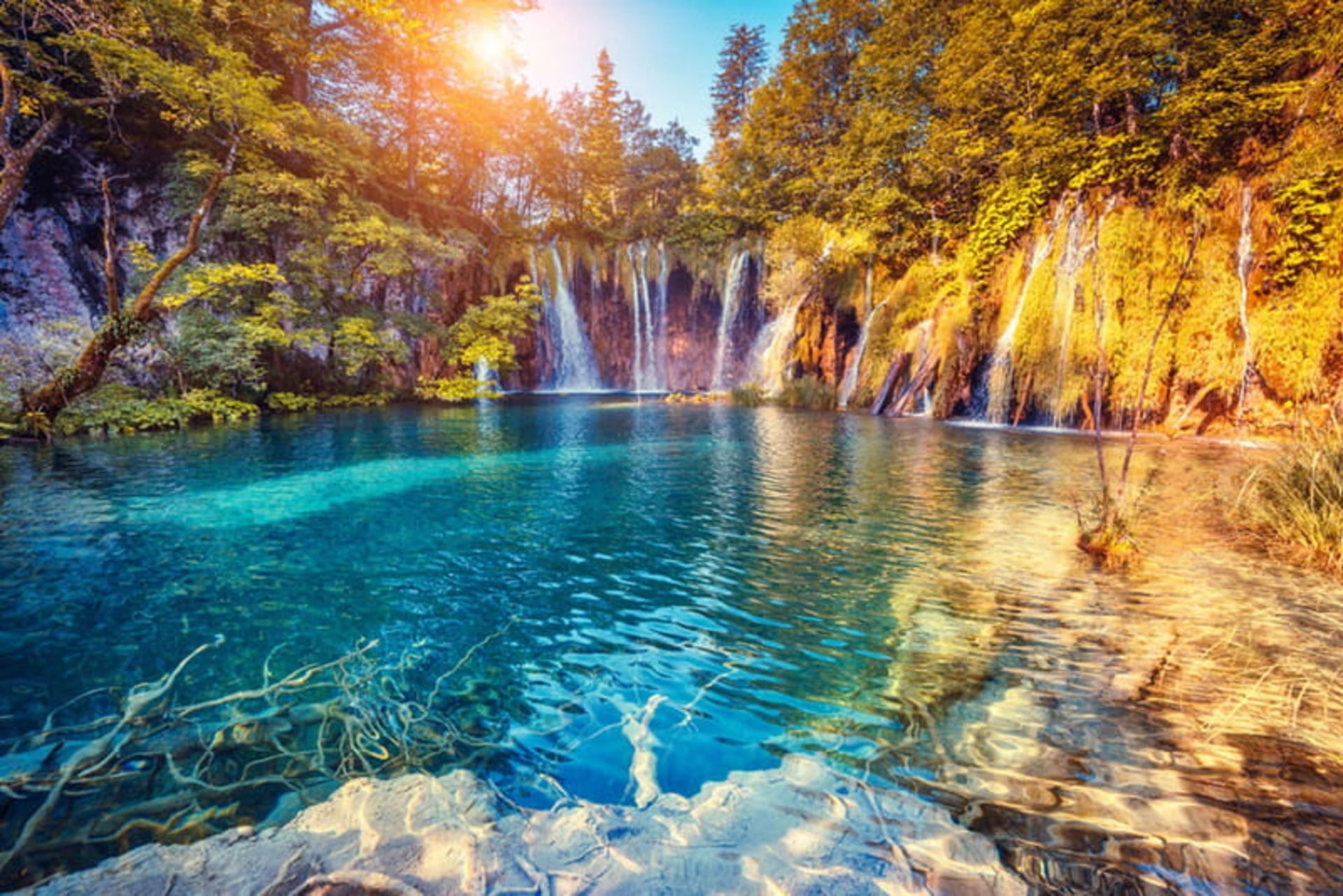 آبشار پلیتویک (Plitvice Falls) در کرواسی