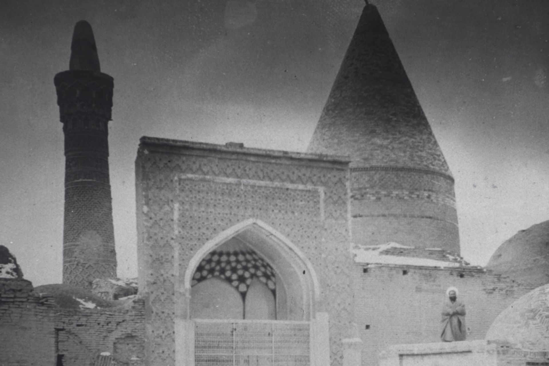 عکس تاریخی مقبره بایزید بسطامی