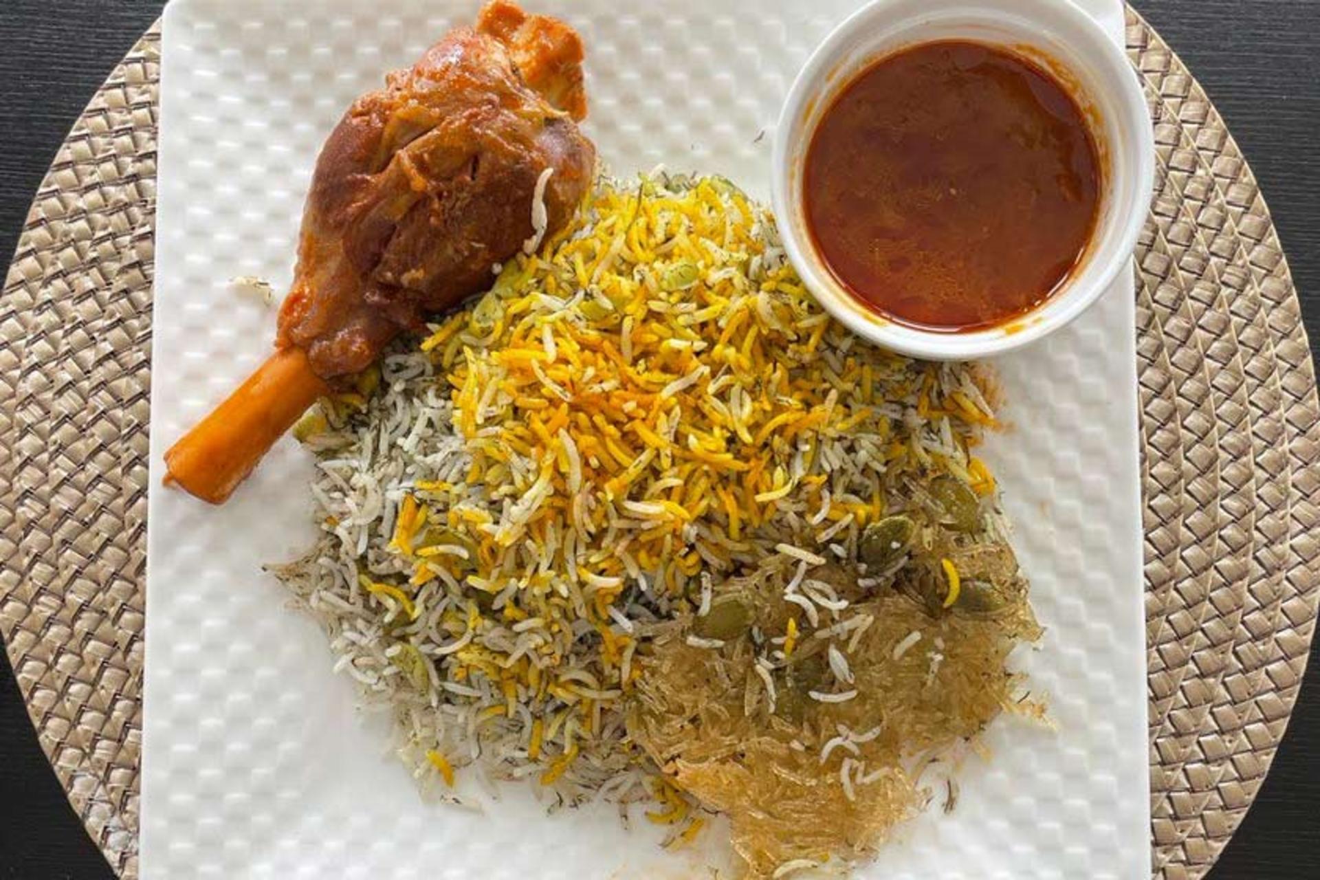 باقالی پلو با ماهیچه، منبع عکس: explosionpersianstyle.com، عکاس: نامشخص