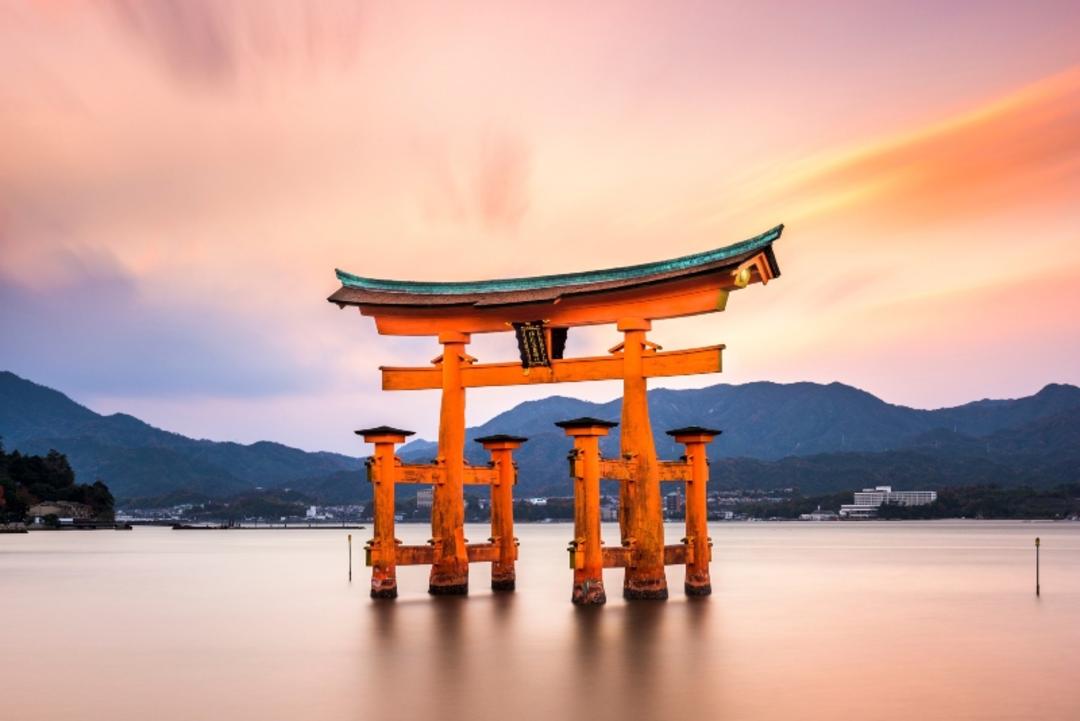 جزیره ایتسوکوشیما؛ منبع عکس: سایت travel.gaijinpot.com. عکاس: نامشخص