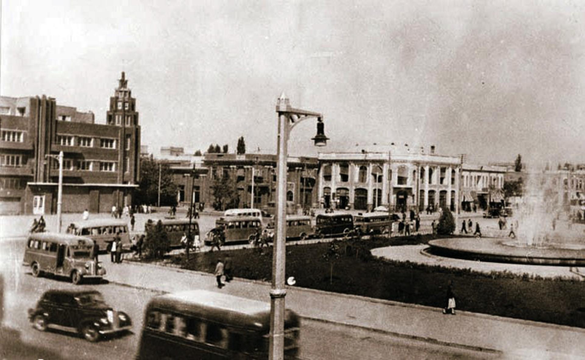 میدان توپخانه تهران