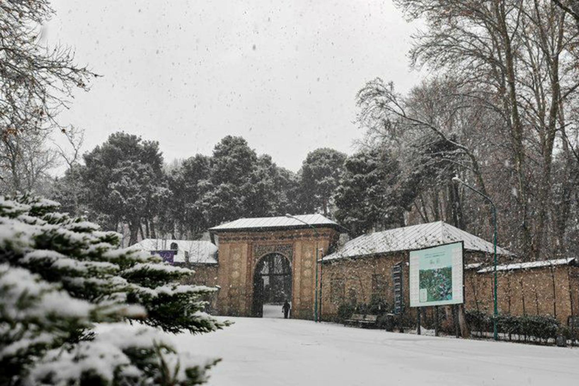 کاخ سعد آباد برفی