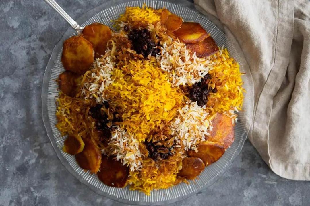 رشته پلو با کشمش، منبع عکس: foodnetwork.com، عکاس: نامشخص