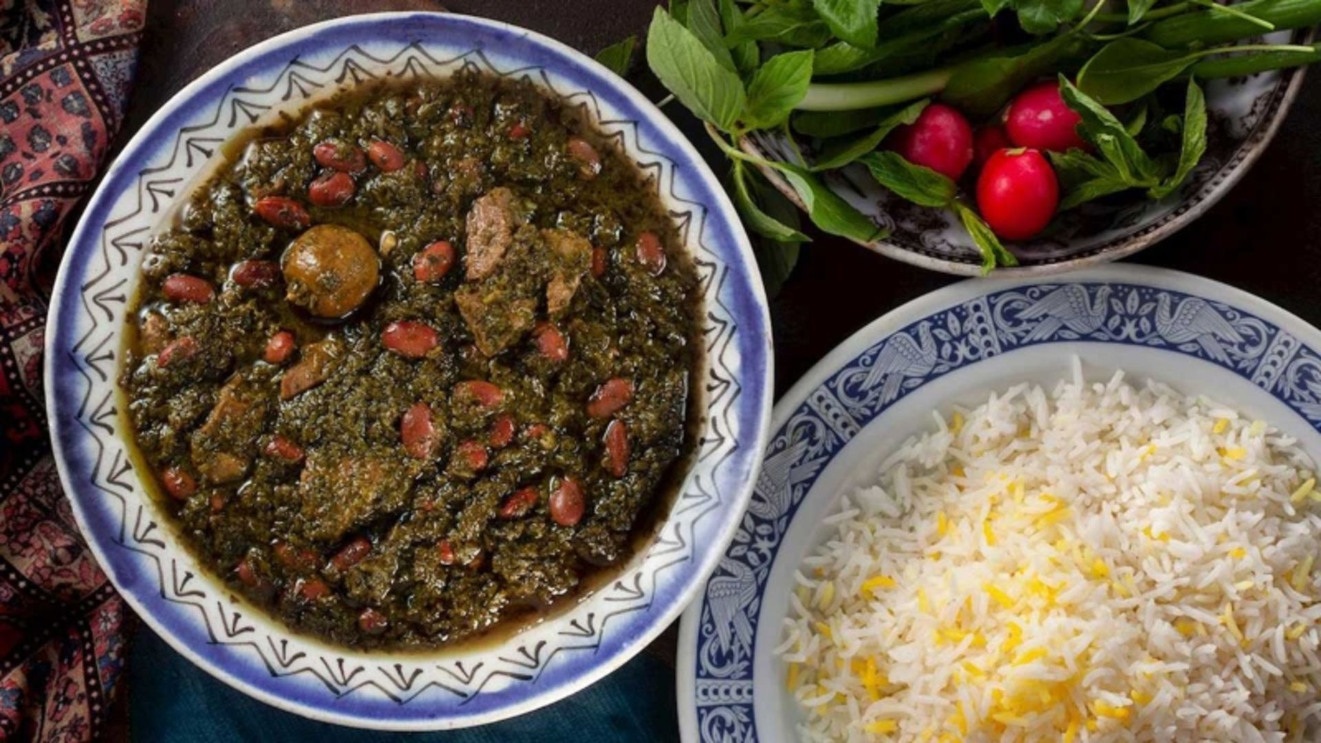 قورمه سبزی؛ منبع عکس: سایت kalleh.com. عکاس: نامشخص