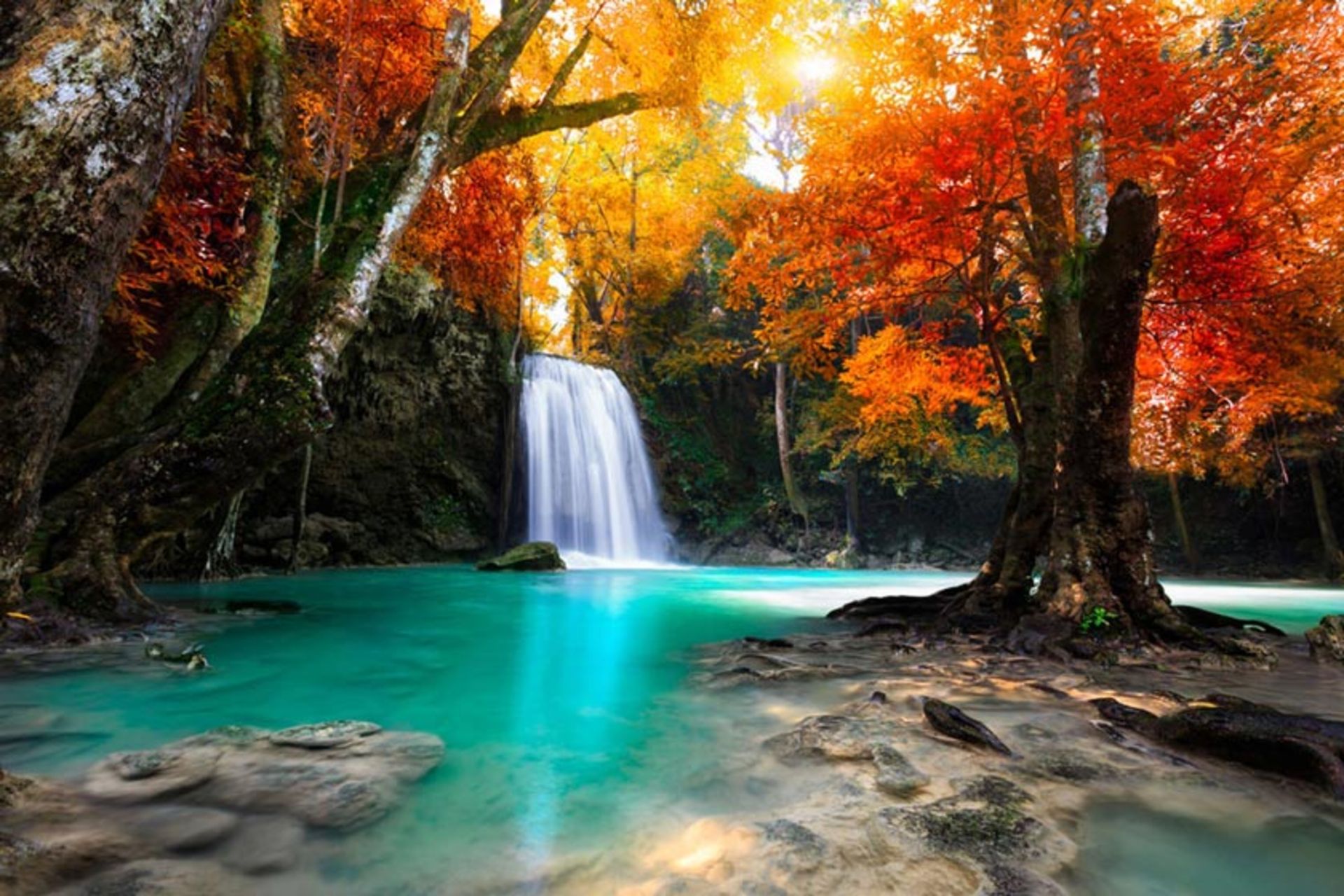 آبشار اراوان (Erawan Falls) در پارک ملی اراوان در تایلند