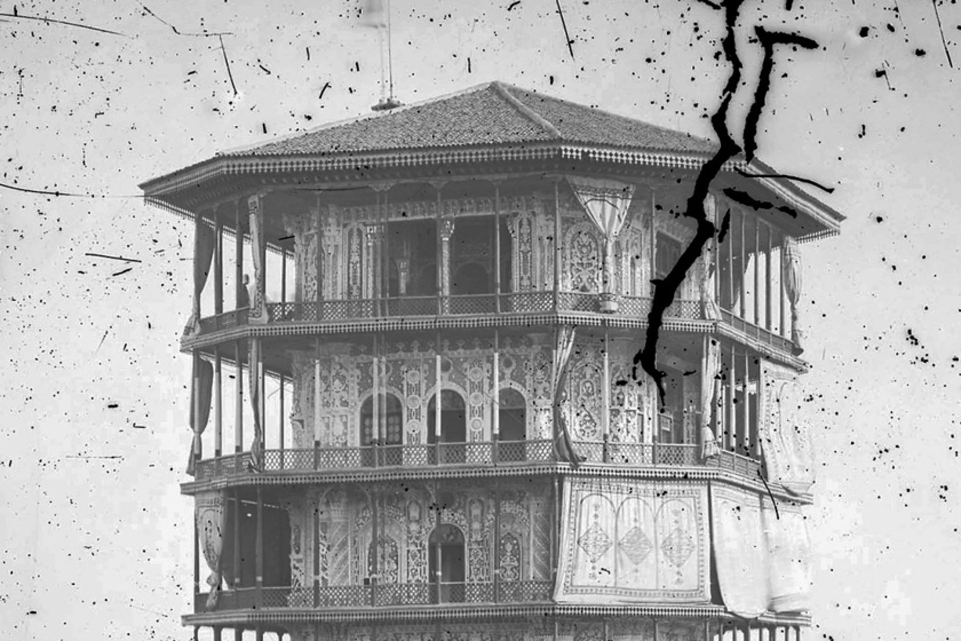 شمس العماره بندر انزلی