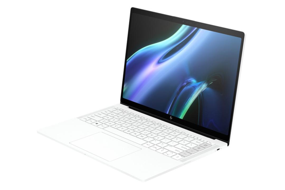 لپ تاپ اچ پی مدل Dragonfly Pro Ryzen 7 7736U؛ منبع عکس: زومیت؛ عکاس: نامشخص