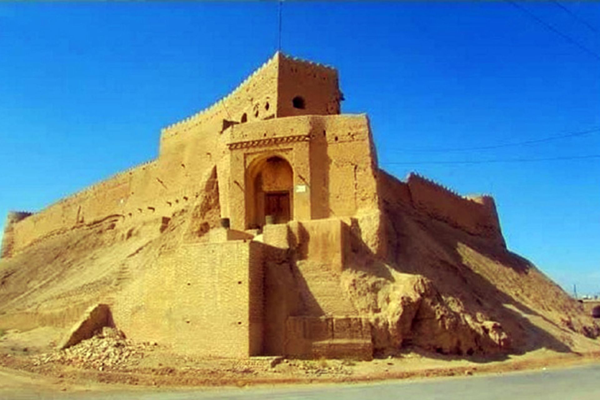کاداستری قلعه