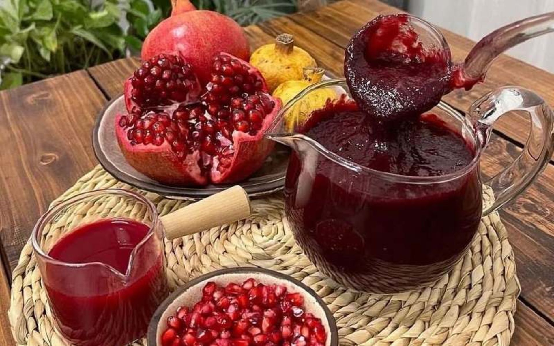 رب انار؛ منبع عکس: وب‌سایت eghtesadonline.com؛ عکاس: نامشخص