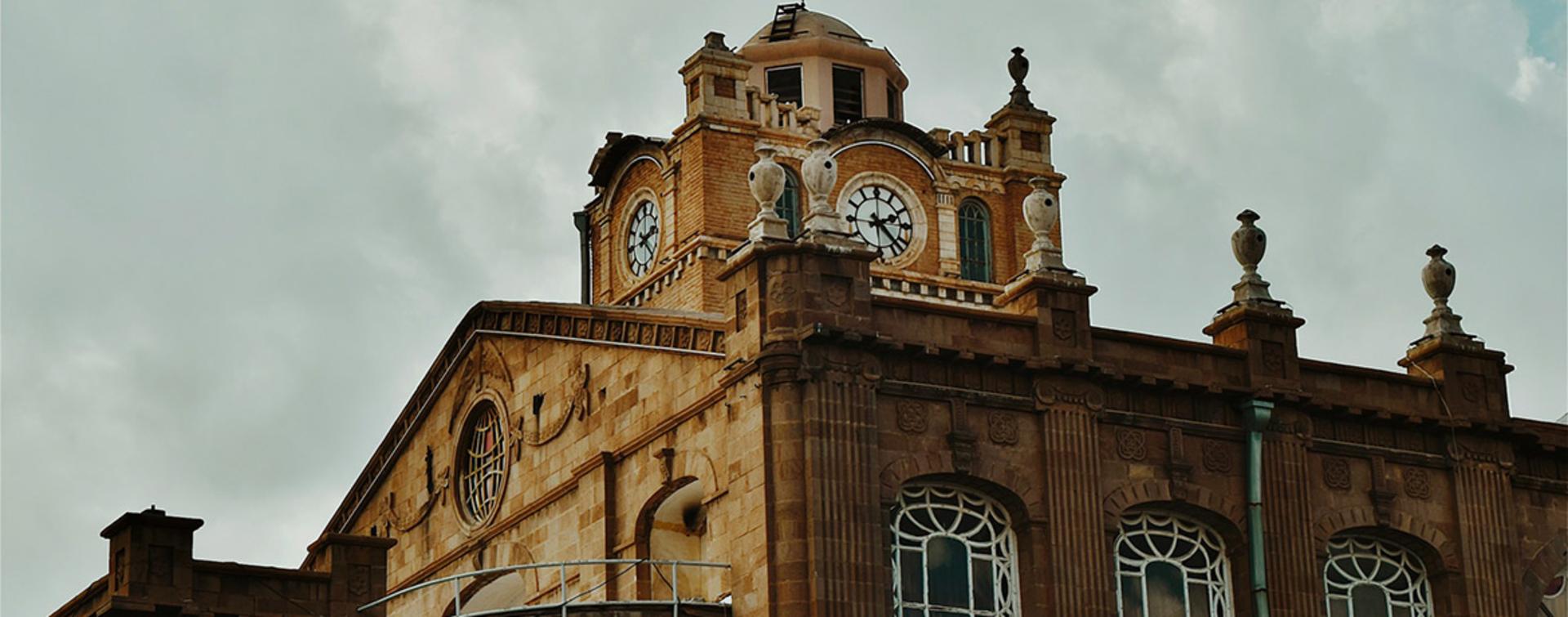 برج ساعت تبریز؛ منبع عکس: Unsplash؛ عکاس: میلاد فکوریان