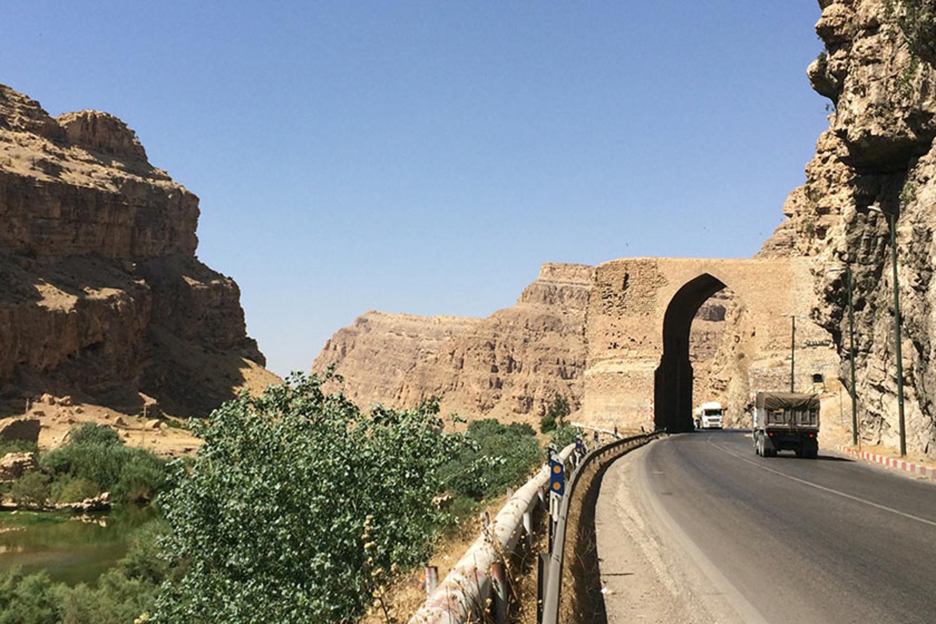 پل دختر؛ منبع عکس: گوگل مپ؛ عکاس: هنرکار