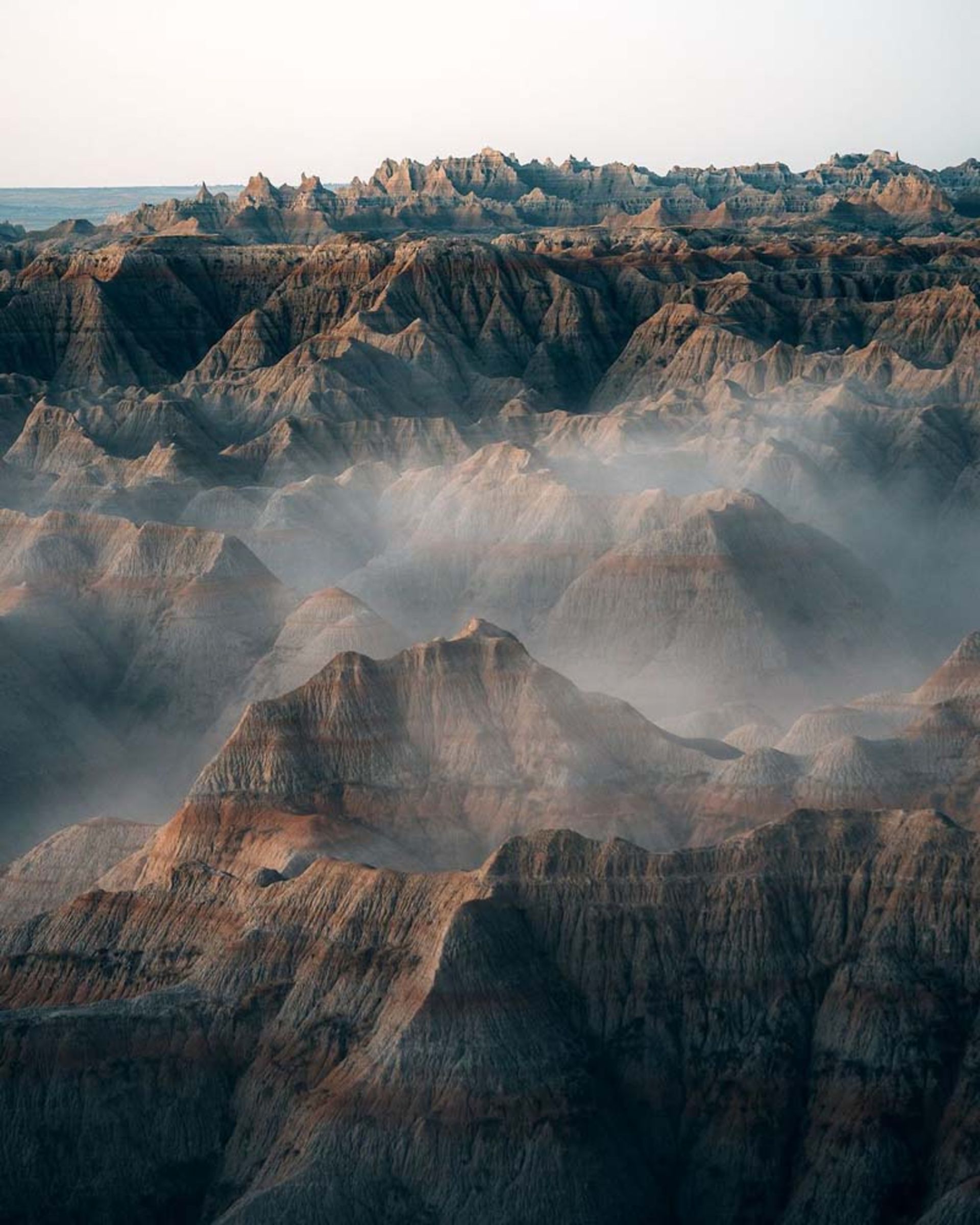 کوه‌های پارک ملی بدلندز (Badlands National Park) در ایالت داکوتا