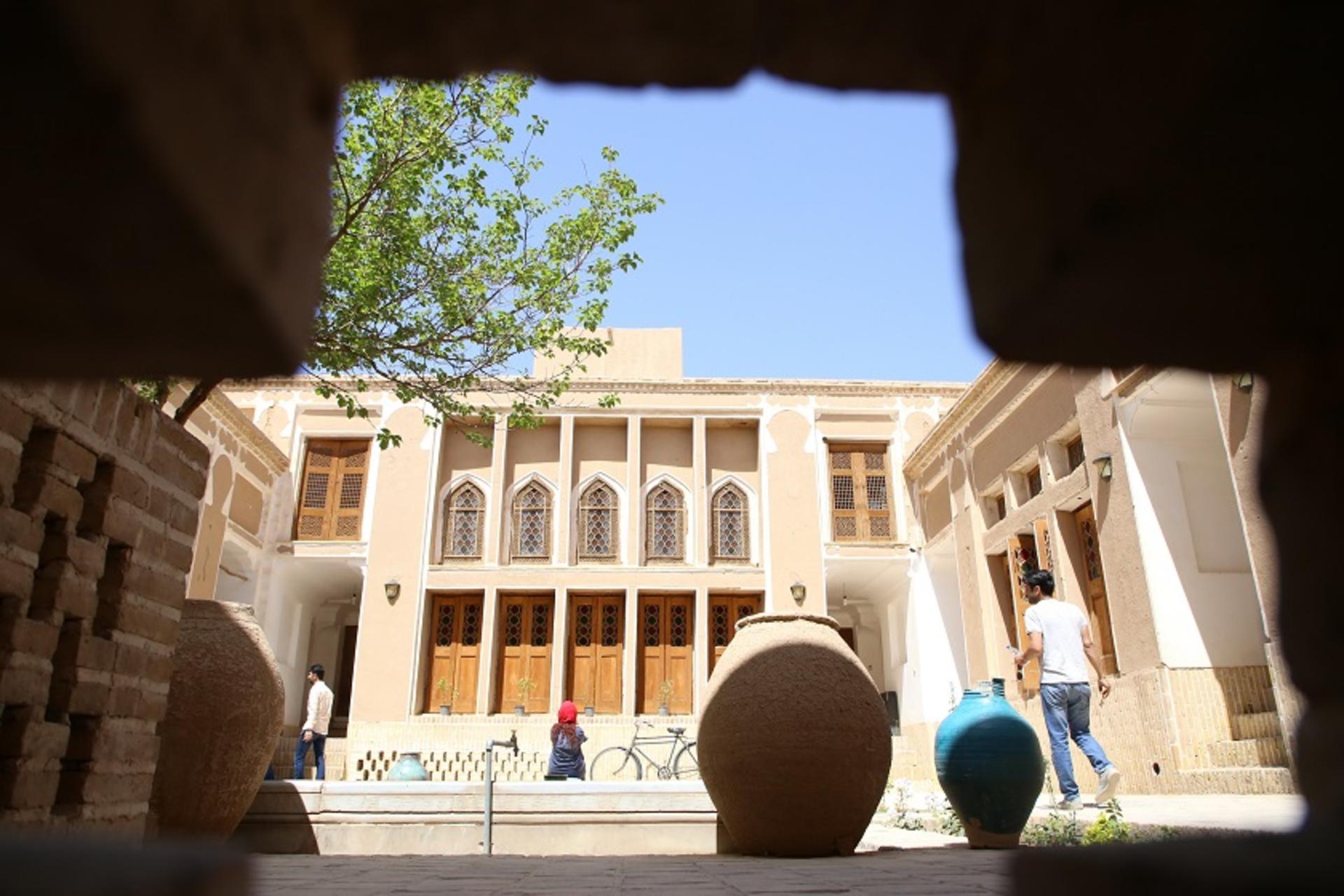 خانه تقدیری (گنجینه قنات اردکان). منبع عکس: گوگل مپ. عکاس: Behrad Moudi
