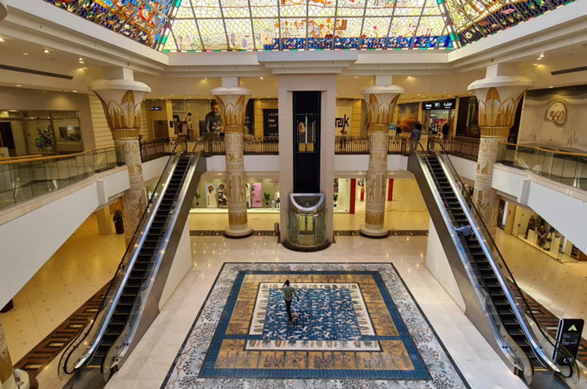 داخل مرکز خرید وافی دبی؛ منبع عکس: PropSearch، عکاس: نامشخص