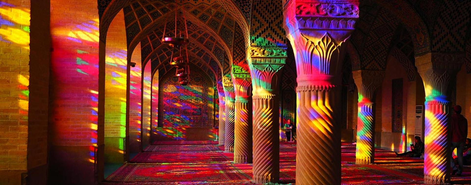 مسجد نصیر الملک؛ منبع عکس: Unsplash؛ عکاس: Shino