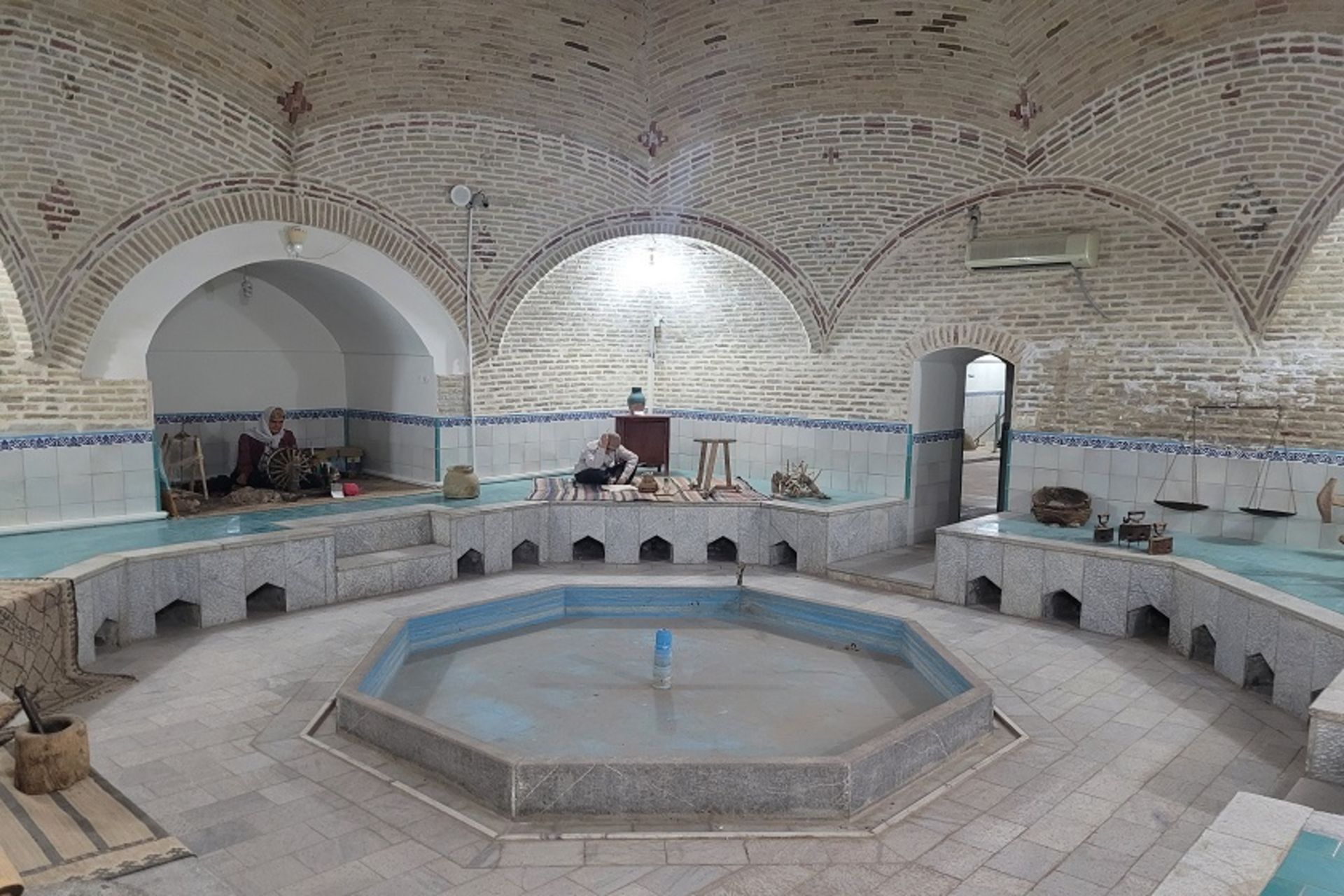 حمام آقا سید مهدی (موزه مردم‌ شناسی رفسنجان). منبع عکس: گوگل مپ. عکاس: mohammad dahaghin