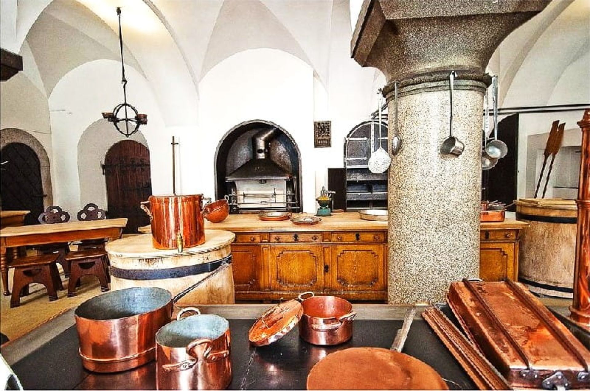 فضای داخلی قصر نوی شوان شتاین، منبع: destination-munich.com