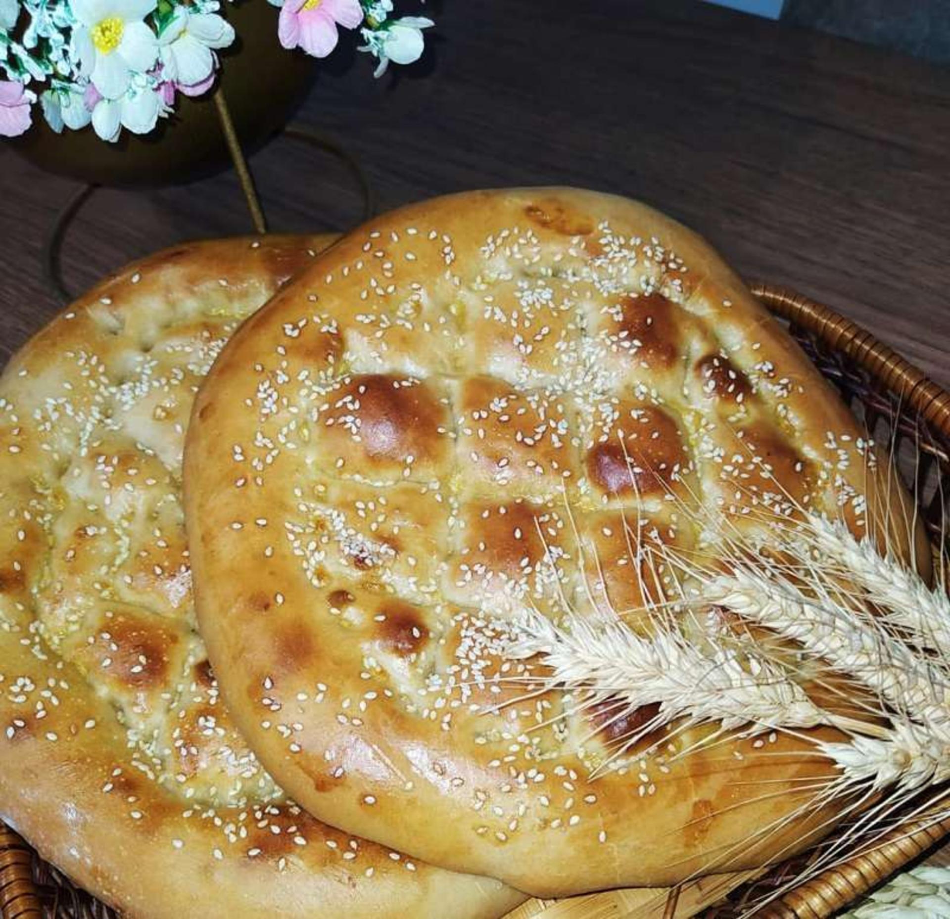 نان روغنی ارومیه؛ منبع عکس: وب‌سایت Parsiday.com؛ عکاس: نامشخص