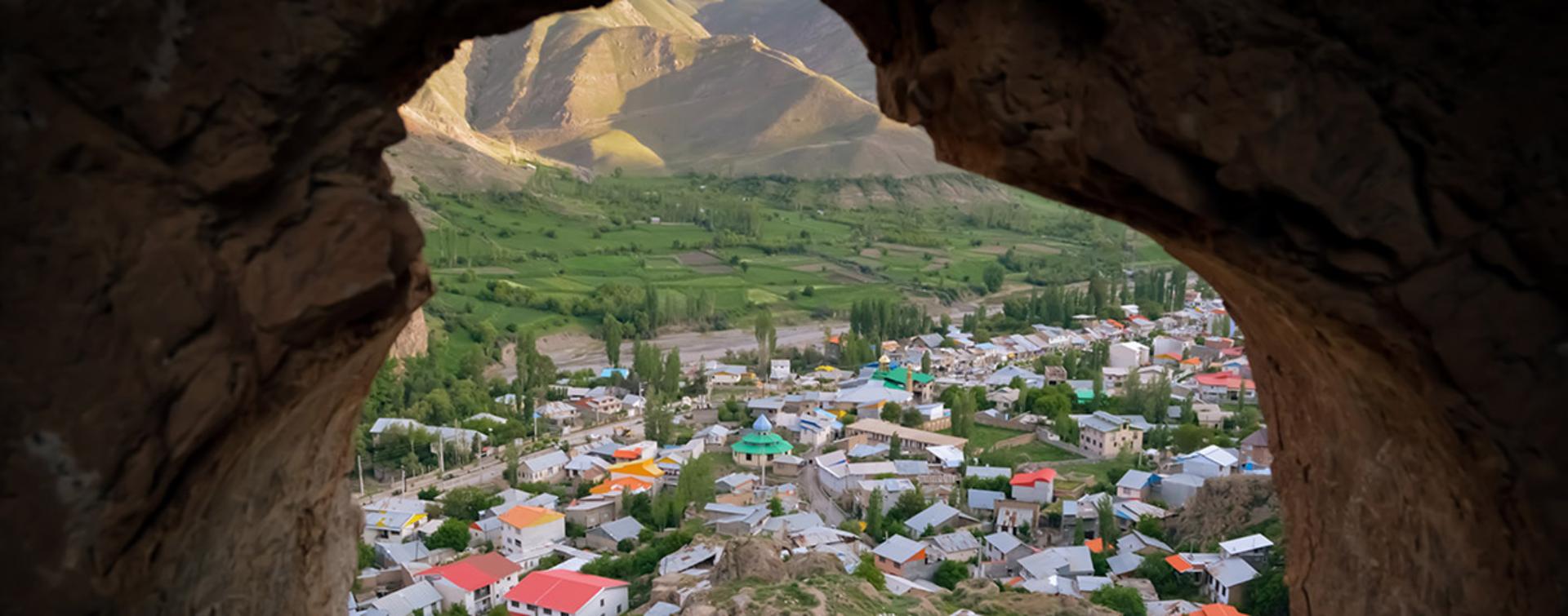 قلعه پولاد؛ منبع عکس: گوگل مپ؛ عکاس: امیر آل علی