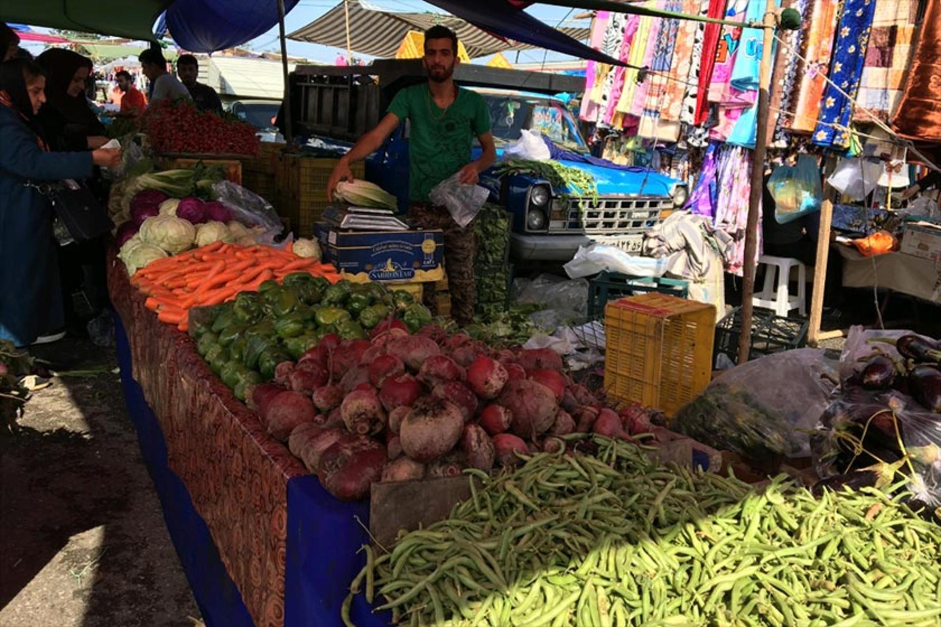 چهارشنبه بازار چابکسر؛ منبع عکس: گوگل مپ؛ عکاس: امیرحسین محمدی