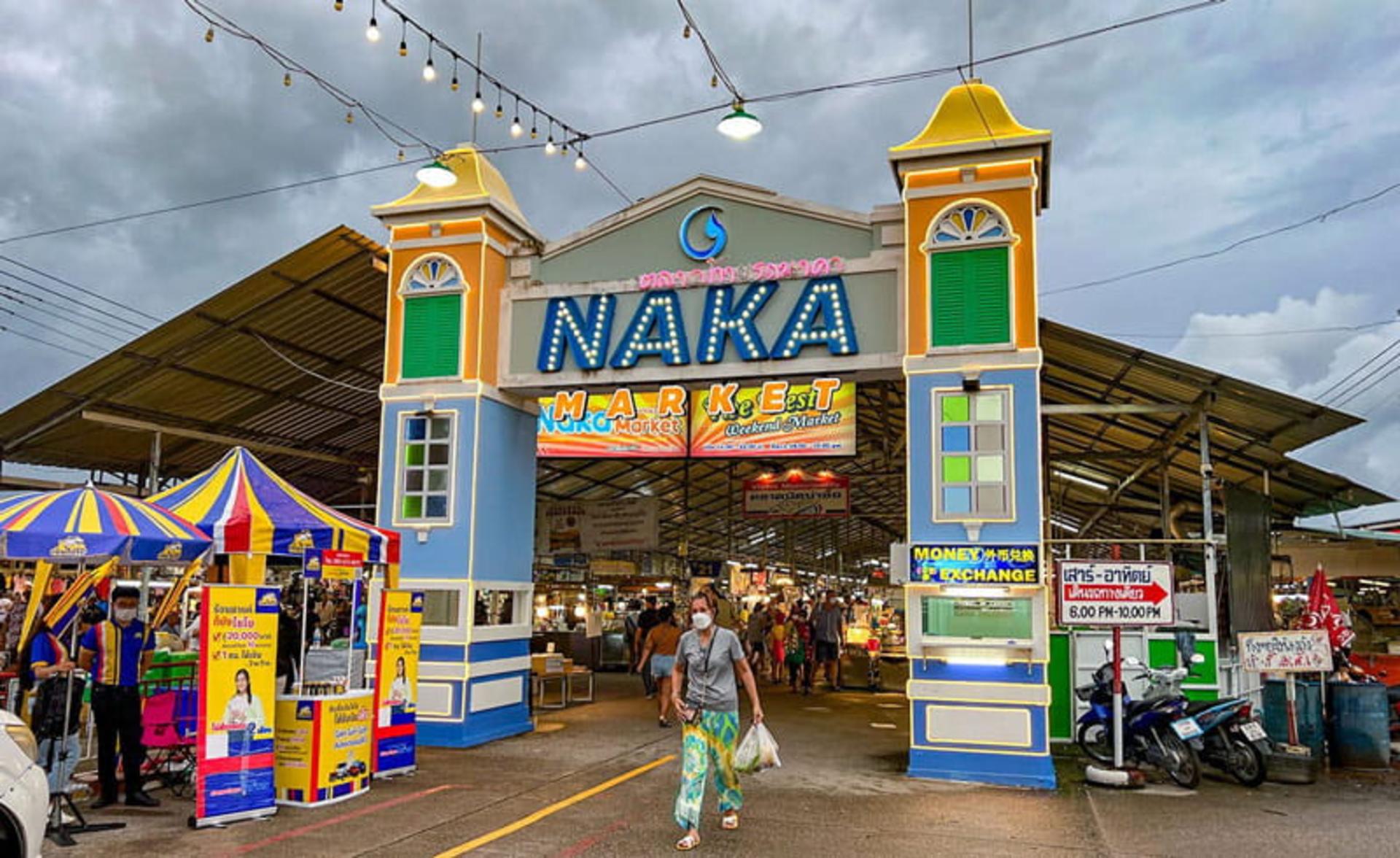 بازار ناکا پوکت؛ منبع عکس: Phuket 101، عکاس: نامشخص
