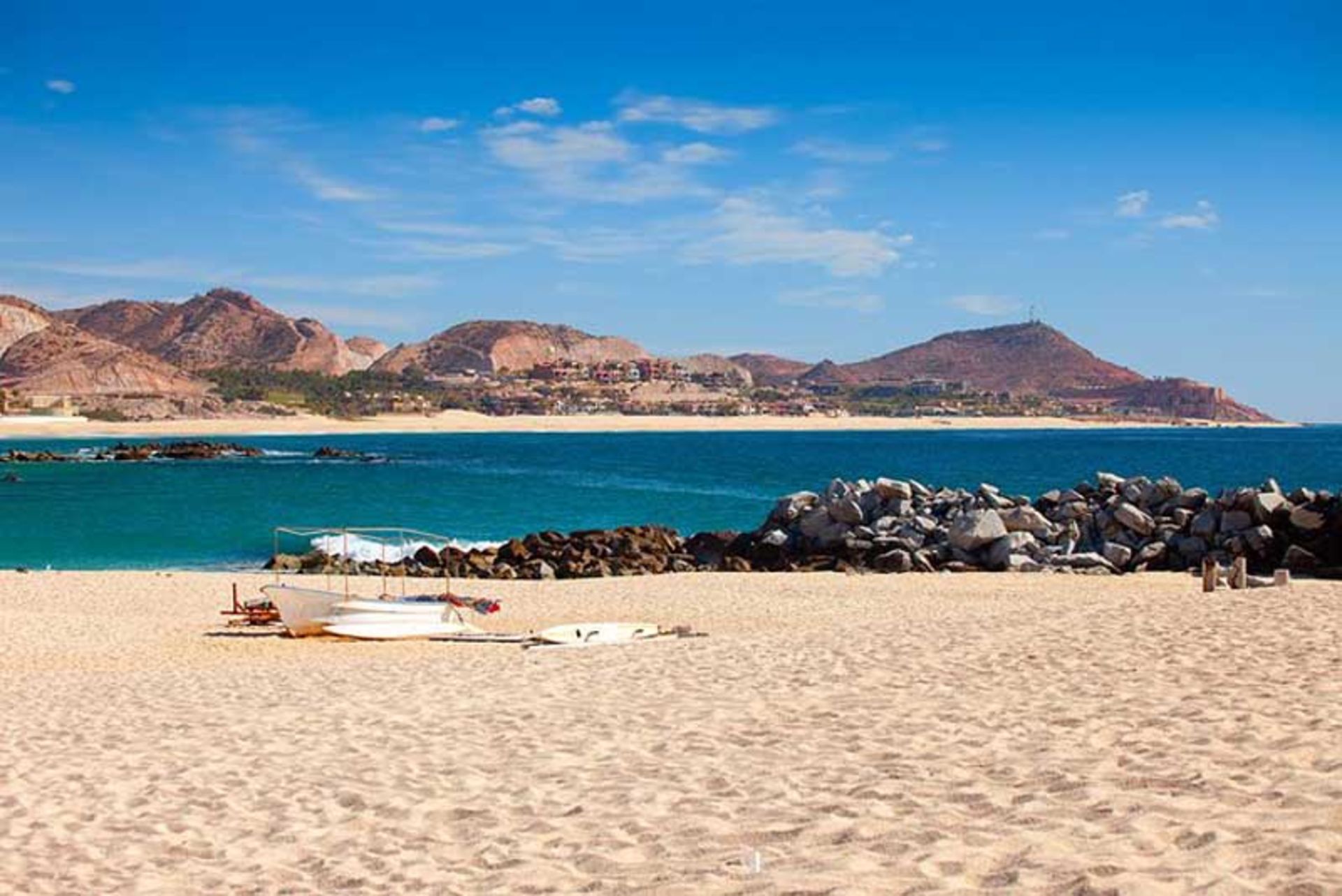 «لوس کابوس» (Los Cabos) منطقه‌ای متشکل از شهرهای کابو سان لوکاس و سان خوزه دل کابو در مکزیک