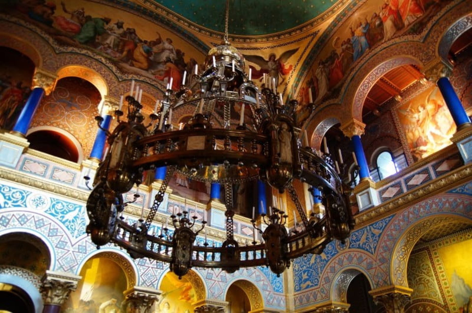 فضای داخلی قصر نوی شوان شتاین، منبع: destination-munich.com