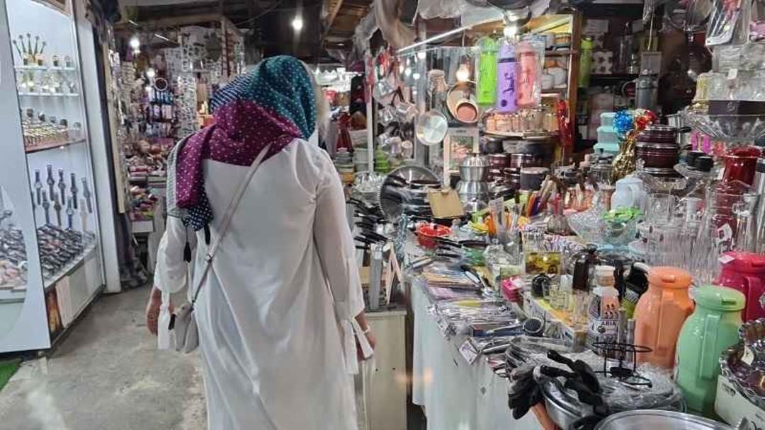 مغازه های بازار گیلار انزلی