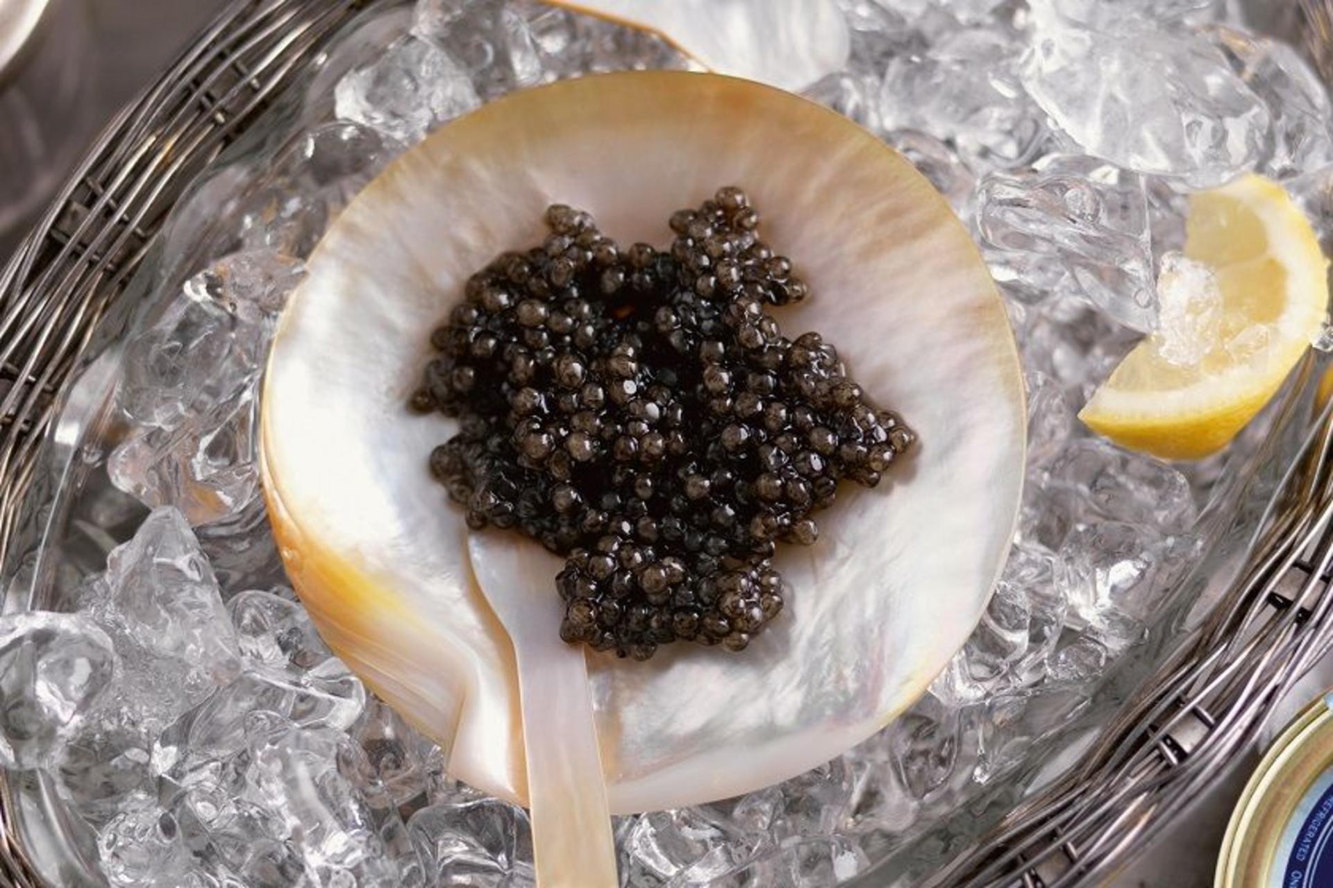 خاویار ایرانی کاور مقاله سوغات گرگان؛ منبع عکس: وب‌سایت Mazandcaviar.ir؛ عکاس: نامشخص