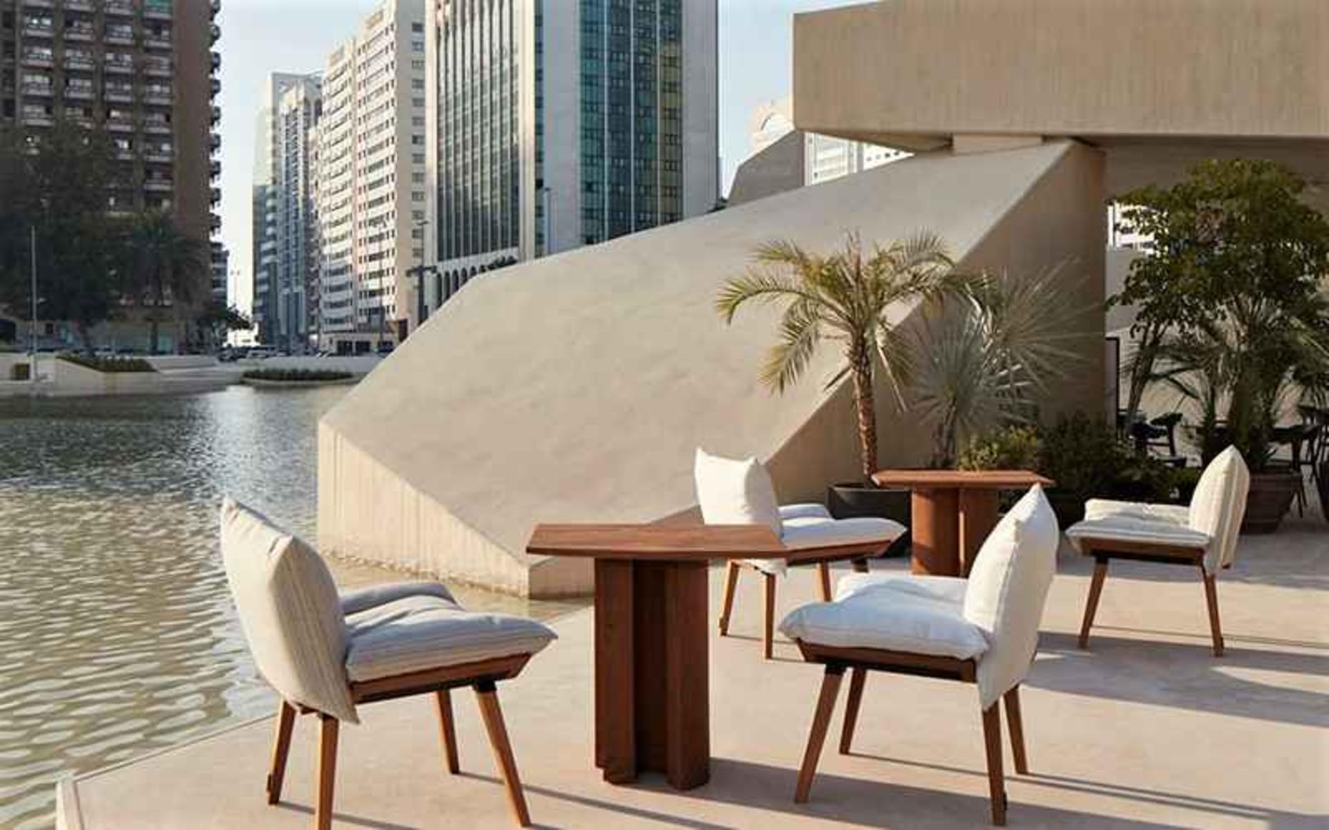 تراس رستوران ارث، منبع عکس: timeoutabudhabi.com، عکاس: نامشخص