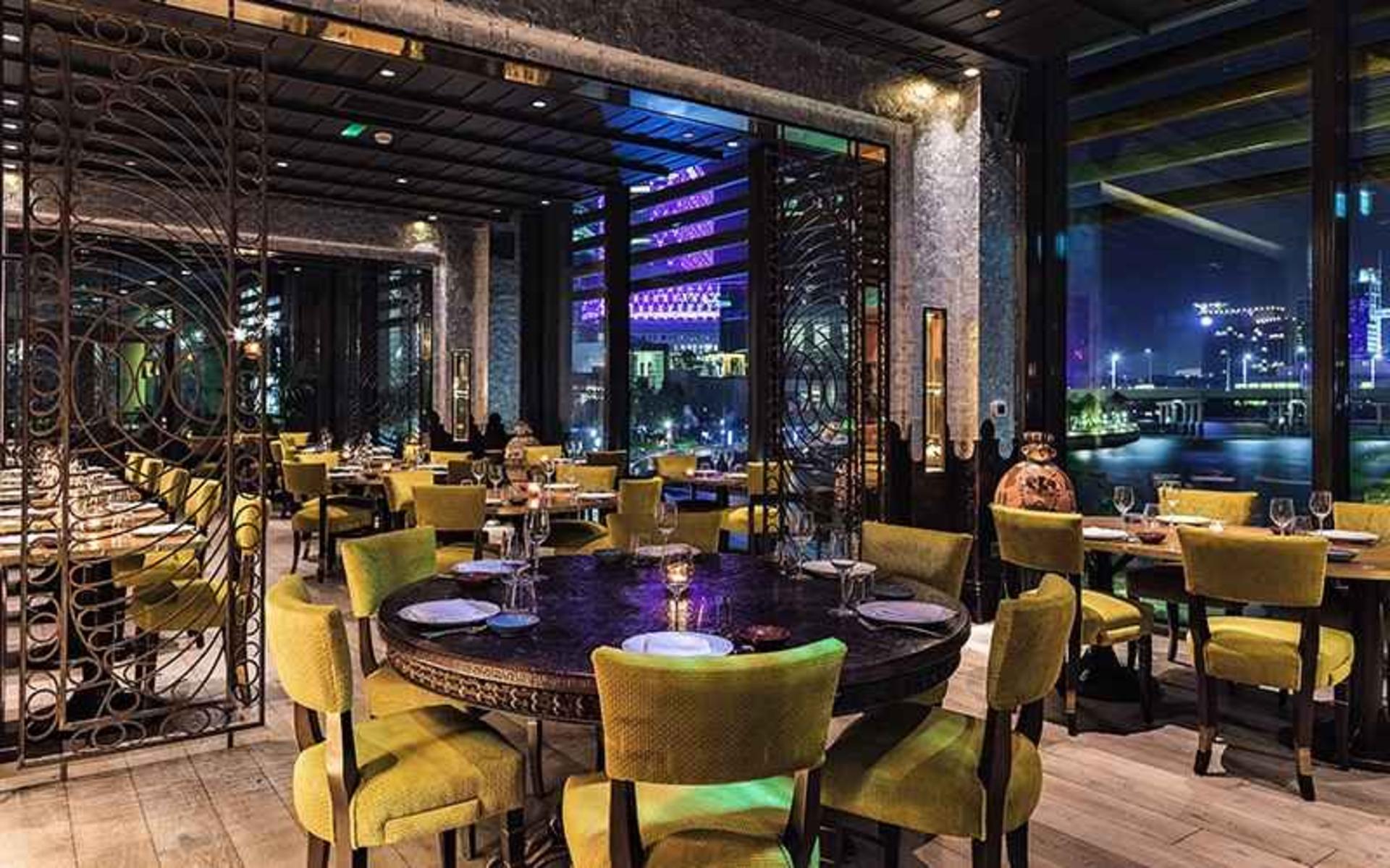 فضای داخلی رستوران کویا، منبع عکس: zomato.com، عکاس: نامشخص